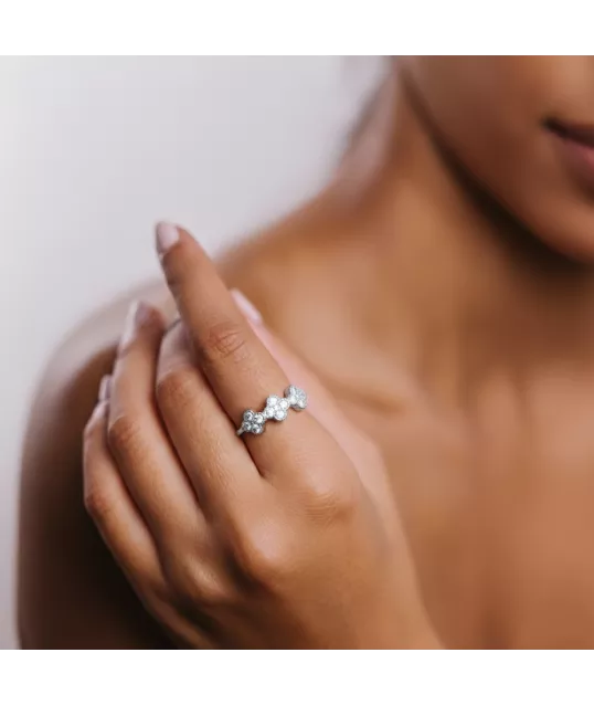BAGUE TREFLE ARGENTÉE 2